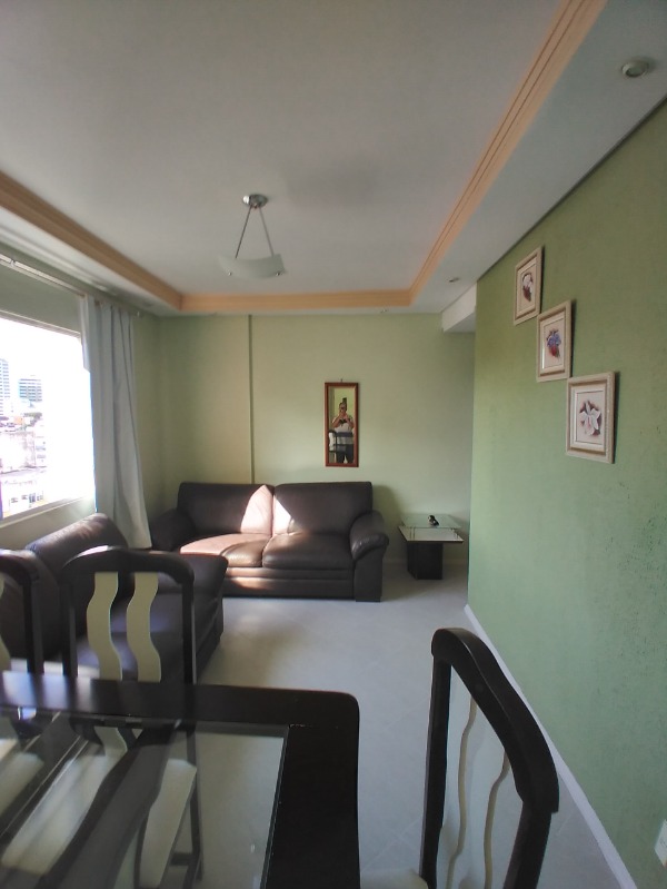 Apartamento à venda com 2 quartos, 70m² - Foto 1