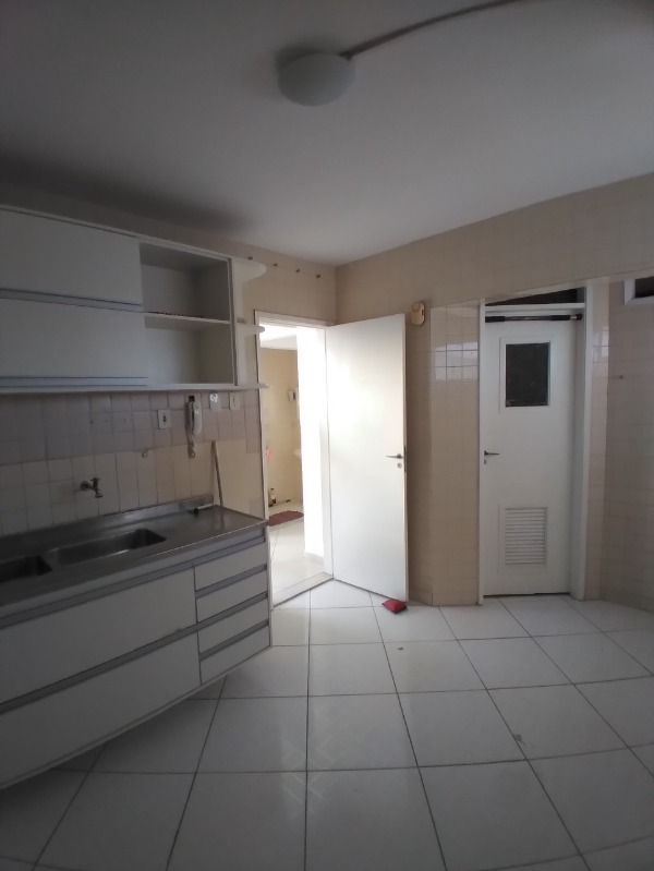 Apartamento à venda com 2 quartos, 70m² - Foto 6