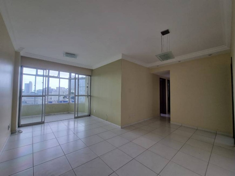 Apartamento à venda com 2 quartos, 80m² - Foto 1