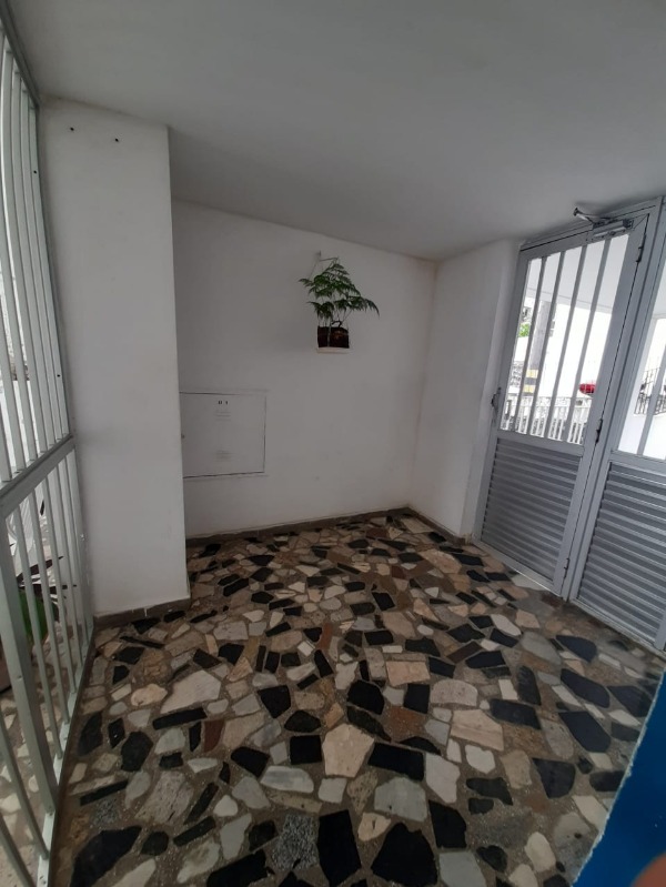 Apartamento à venda com 2 quartos, 70m² - Foto 20