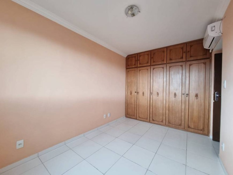 Apartamento à venda com 2 quartos, 80m² - Foto 19