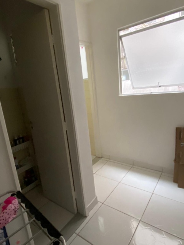 Apartamento à venda com 2 quartos, 70m² - Foto 6