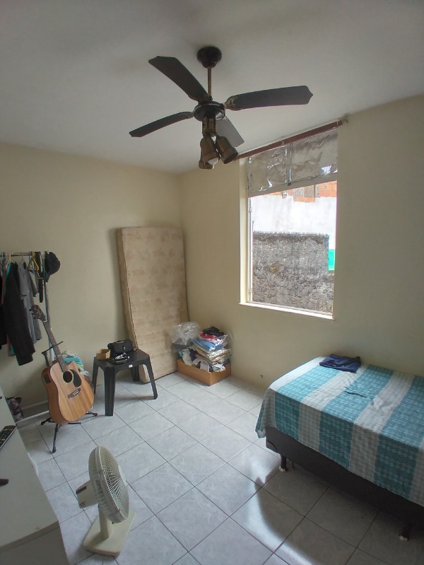 Apartamento à venda com 3 quartos, 75m² - Foto 2