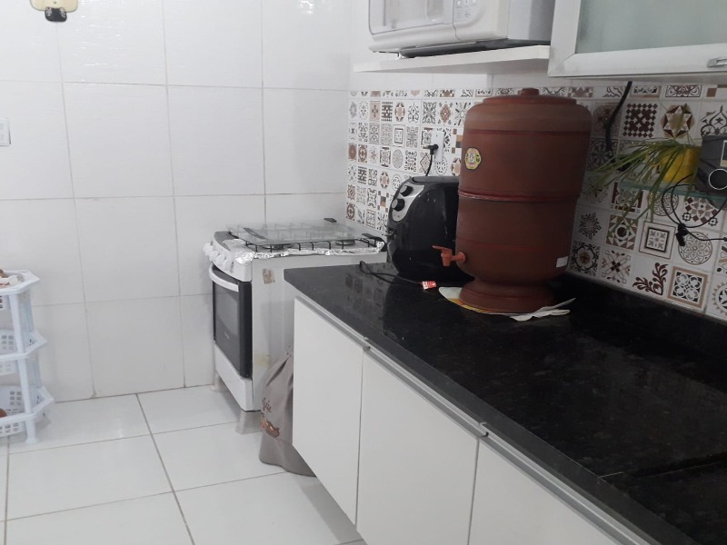 Apartamento à venda com 2 quartos, 80m² - Foto 12