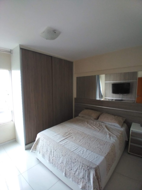 Apartamento à venda com 2 quartos, 77m² - Foto 5