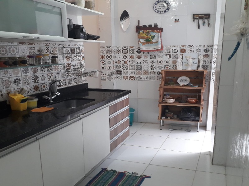 Apartamento à venda com 2 quartos, 80m² - Foto 11