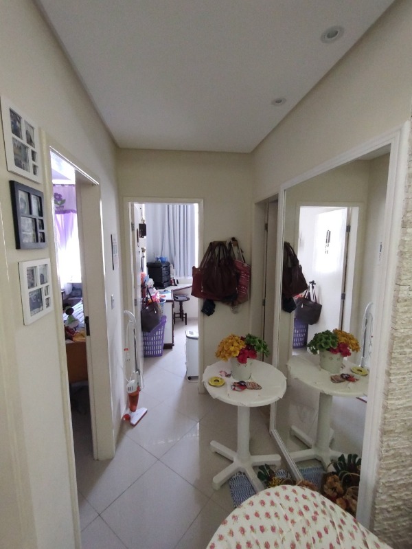 Apartamento à venda com 2 quartos, 70m² - Foto 7