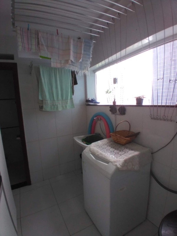 Apartamento à venda com 2 quartos, 77m² - Foto 13