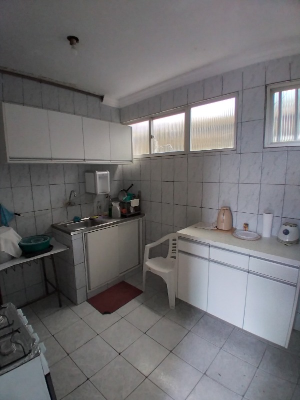 Apartamento à venda com 2 quartos, 75m² - Foto 8