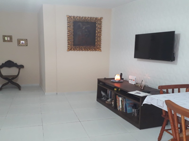 Apartamento à venda com 2 quartos, 80m² - Foto 5