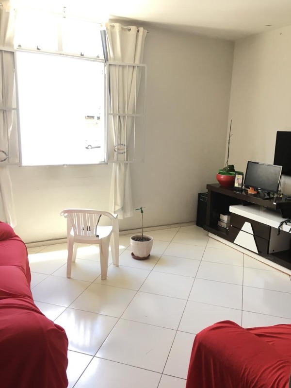 Apartamento à venda com 3 quartos, 80m² - Foto 1