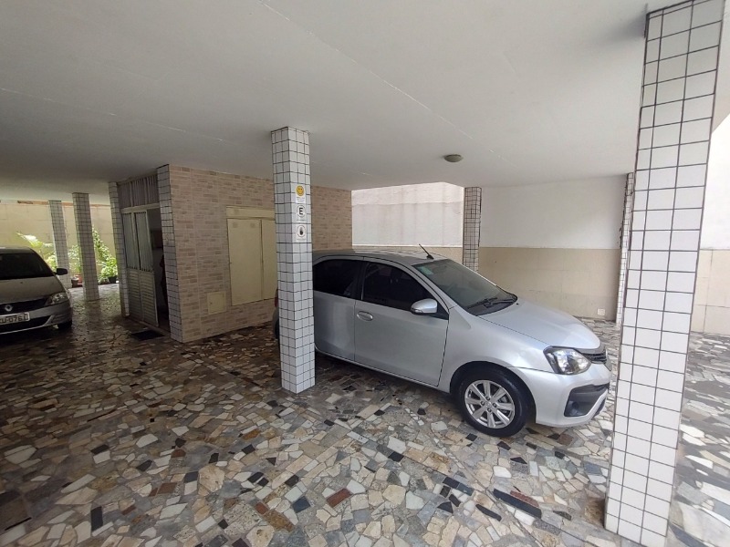 Apartamento à venda com 2 quartos, 70m² - Foto 16