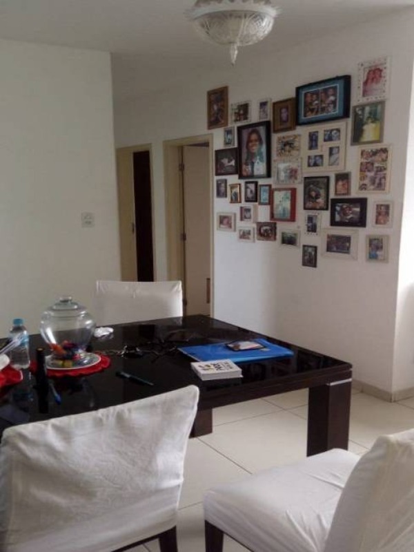 Apartamento à venda com 2 quartos, 84m² - Foto 2