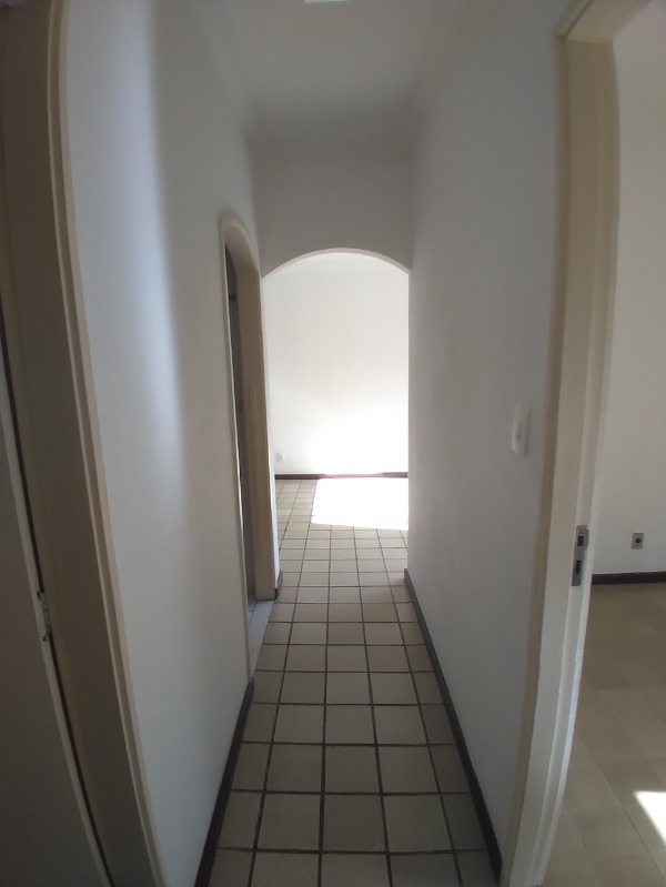 Apartamento à venda com 2 quartos, 70m² - Foto 7