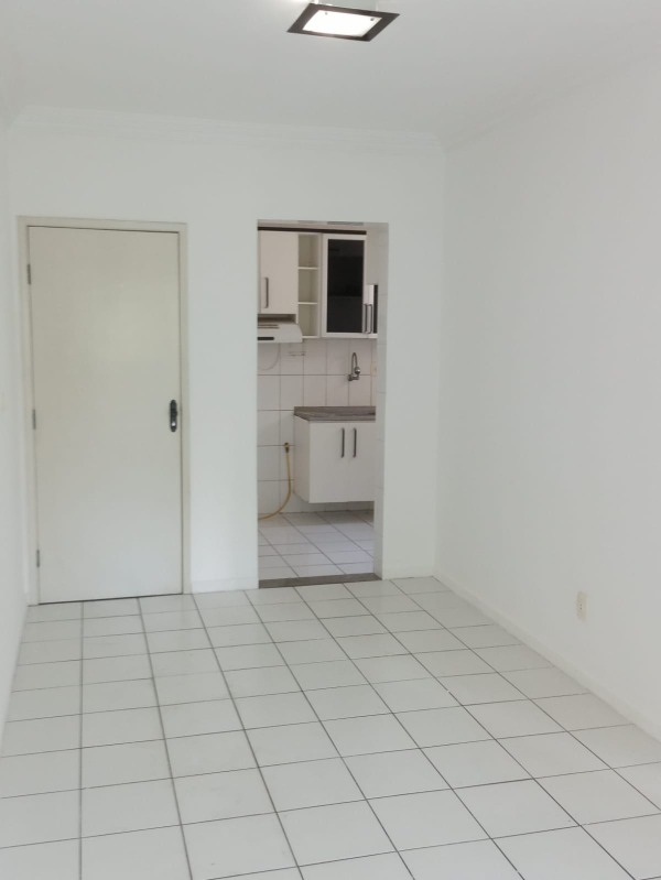 Apartamento à venda com 2 quartos, 55m² - Foto 6