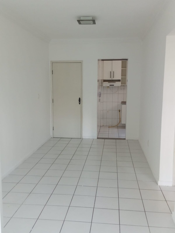 Apartamento à venda com 2 quartos, 55m² - Foto 8