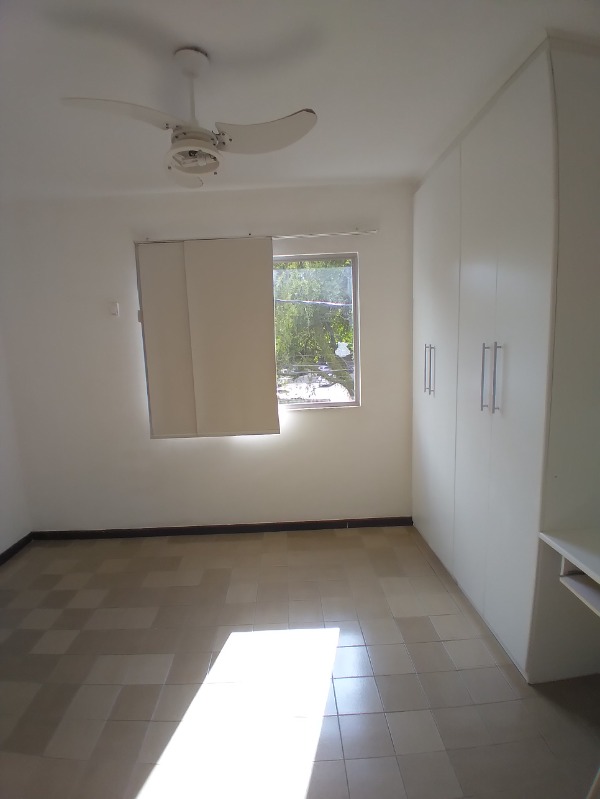 Apartamento à venda com 2 quartos, 70m² - Foto 3