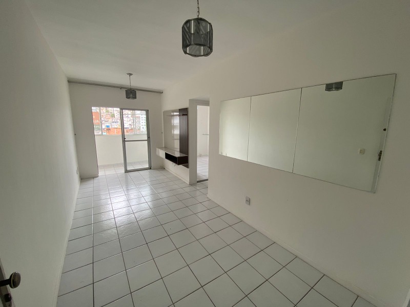 Apartamento à venda com 2 quartos, 50m² - Foto 3