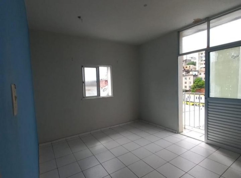 Apartamento à venda com 2 quartos, 90m² - Foto 2