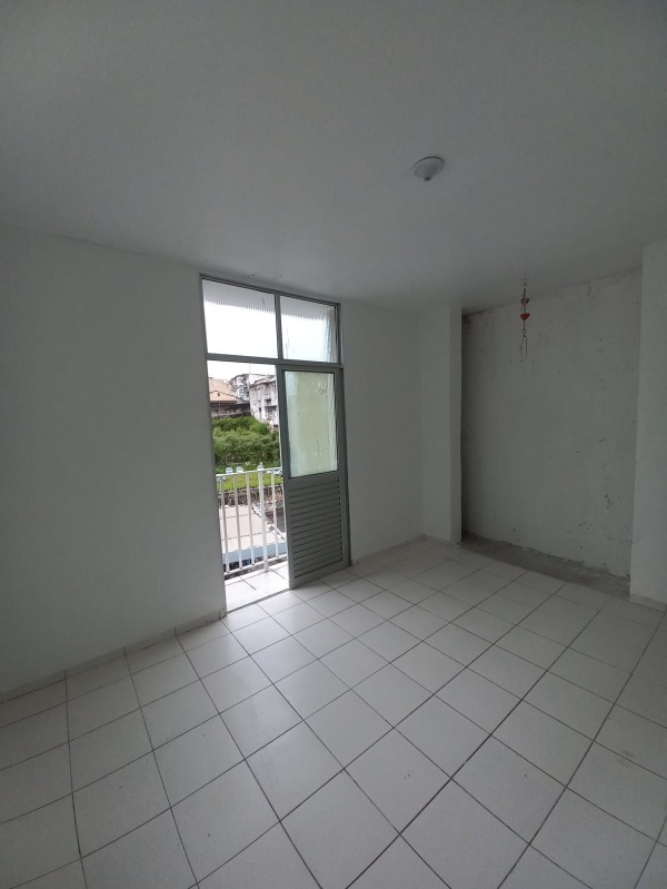 Apartamento à venda com 2 quartos, 90m² - Foto 4