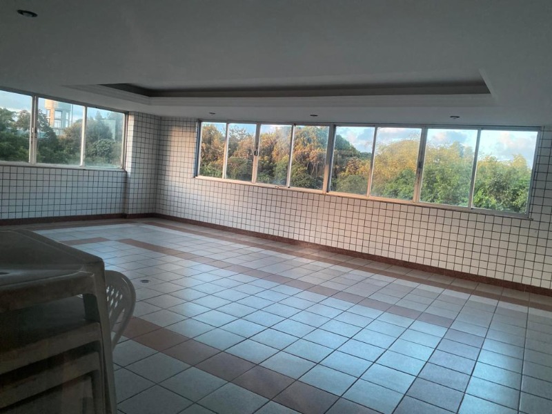 Apartamento à venda com 2 quartos, 70m² - Foto 9