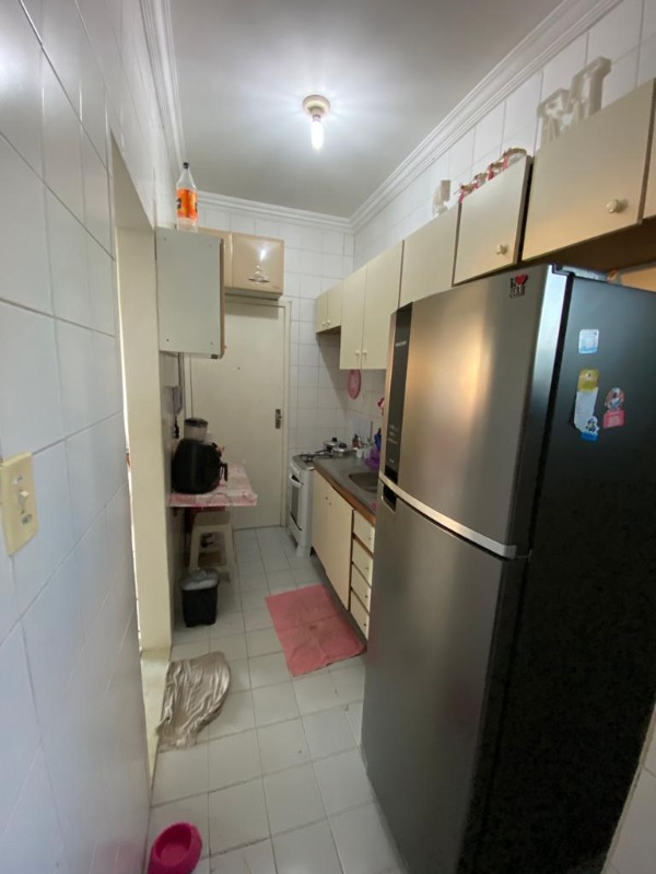 Apartamento à venda com 2 quartos, 70m² - Foto 6