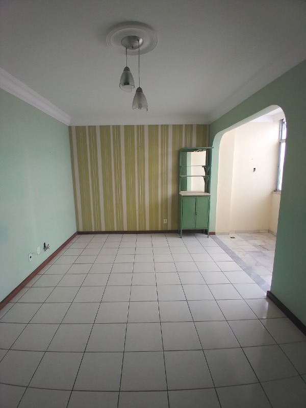 Apartamento à venda com 2 quartos, 90m² - Foto 3