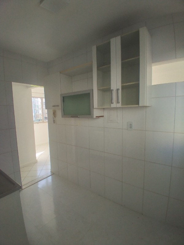 Apartamento à venda com 2 quartos, 70m² - Foto 8