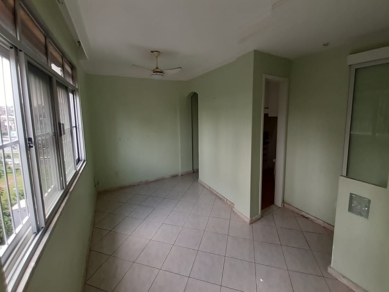 Apartamento à venda com 3 quartos, 80m² - Foto 1