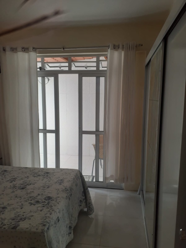 Apartamento à venda com 2 quartos, 65m² - Foto 2