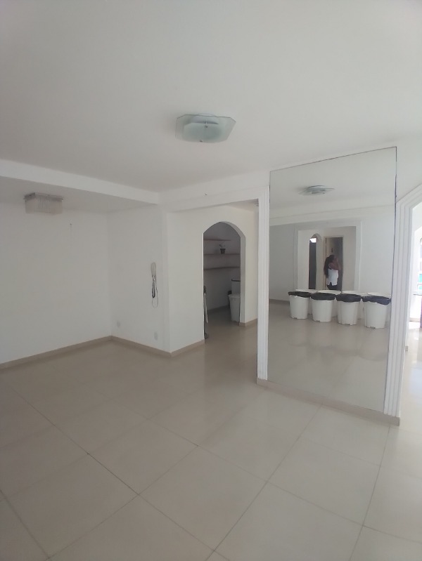 Apartamento à venda com 2 quartos, 70m² - Foto 15