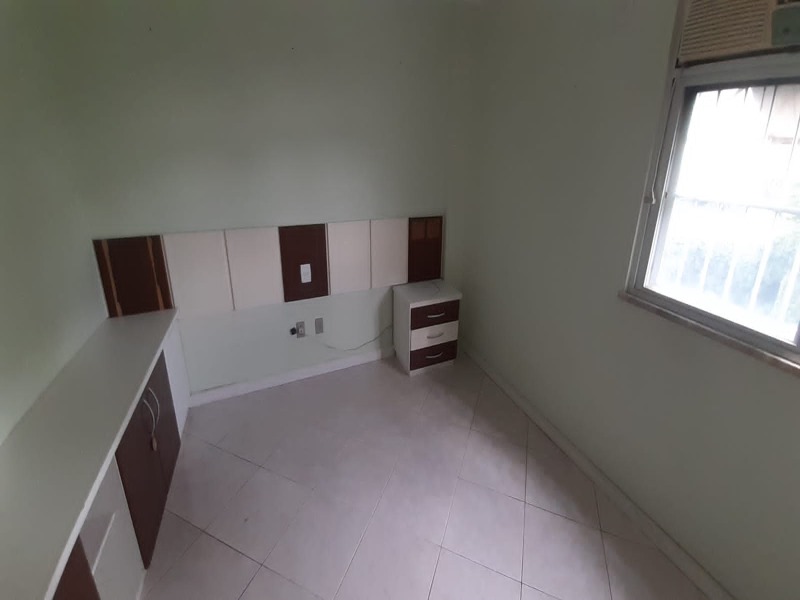 Apartamento à venda com 3 quartos, 80m² - Foto 4