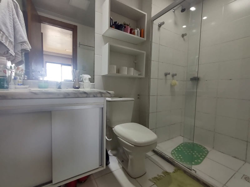 Apartamento à venda com 2 quartos, 70m² - Foto 10