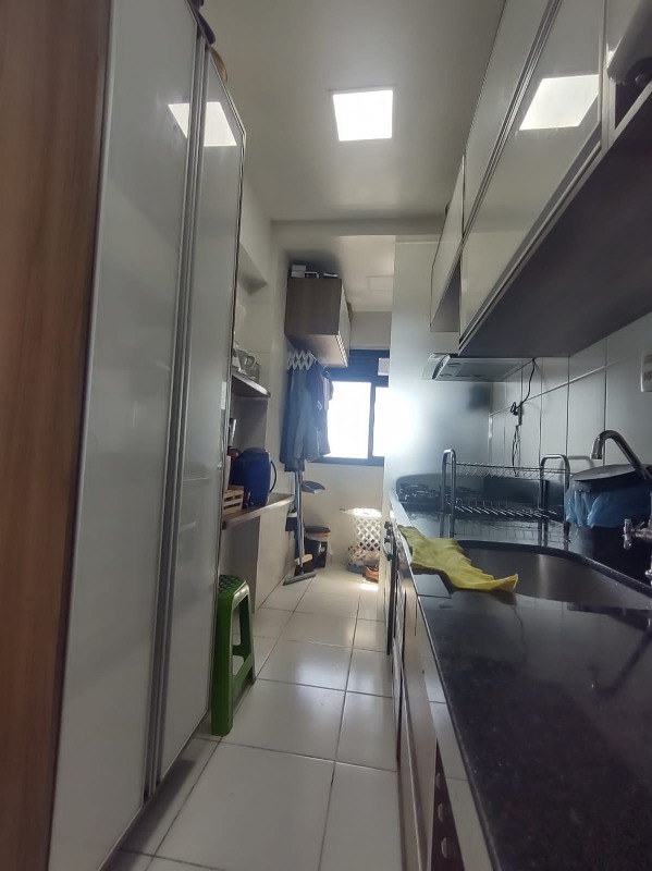 Apartamento à venda com 2 quartos, 70m² - Foto 13