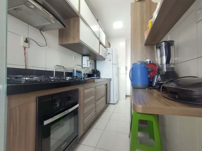 Apartamento à venda com 2 quartos, 70m² - Foto 17