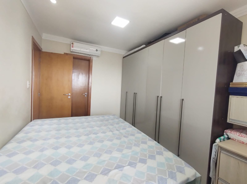 Apartamento à venda com 2 quartos, 70m² - Foto 7