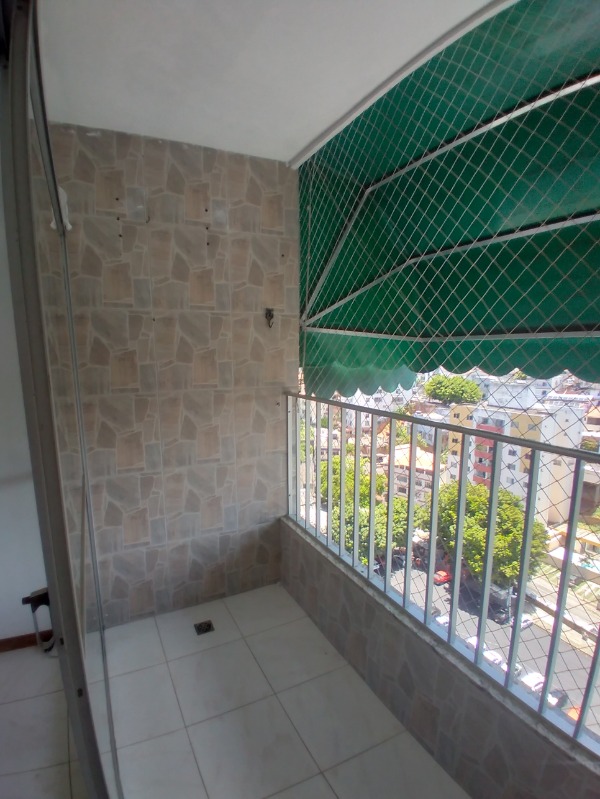 Apartamento à venda com 3 quartos, 70m² - Foto 2