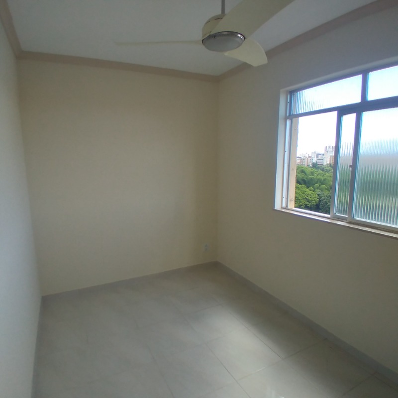 Apartamento à venda com 2 quartos, 55m² - Foto 2