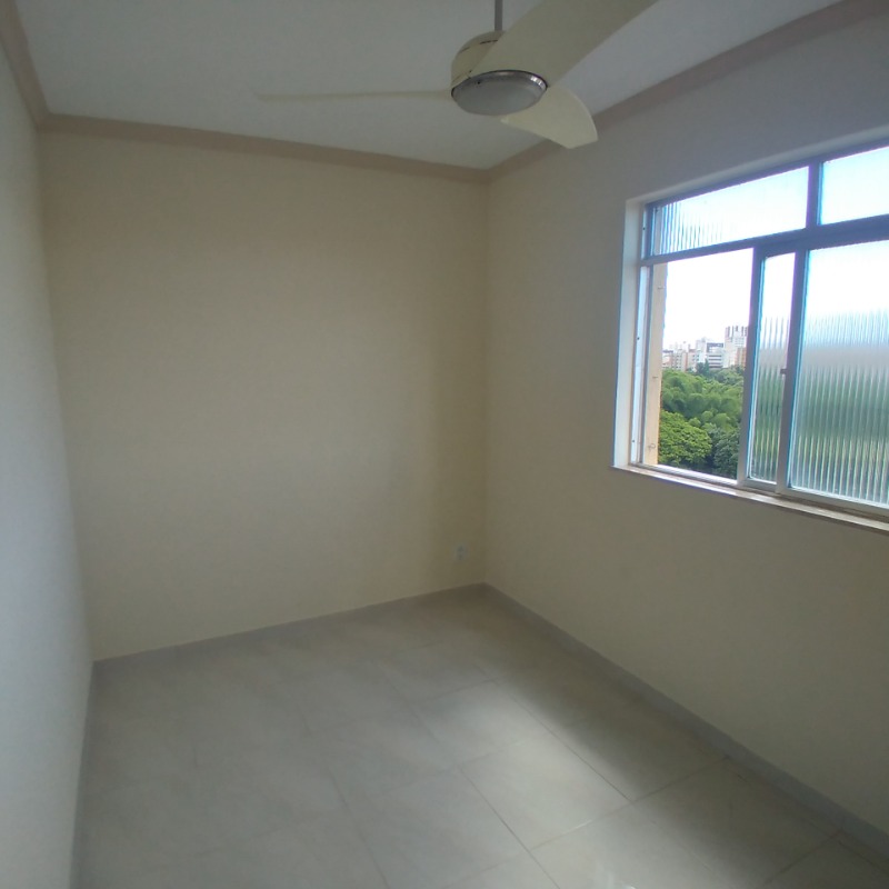 Apartamento à venda com 2 quartos, 57m² - Foto 2