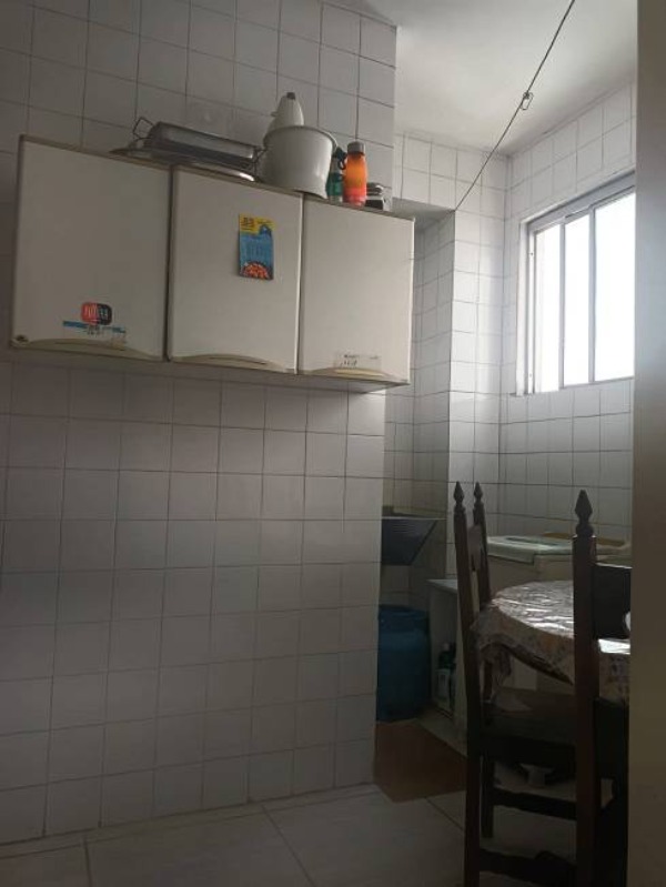 Apartamento à venda com 2 quartos, 75m² - Foto 12