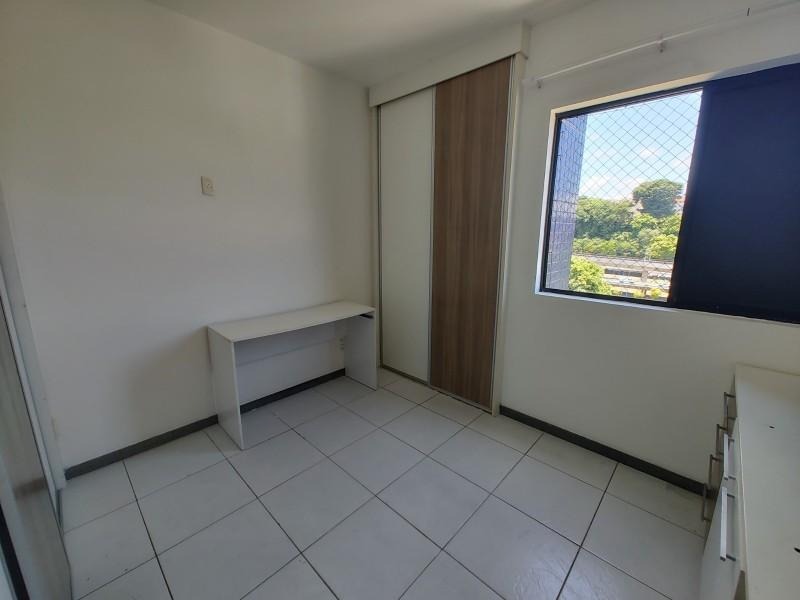 Apartamento à venda com 2 quartos, 65m² - Foto 9