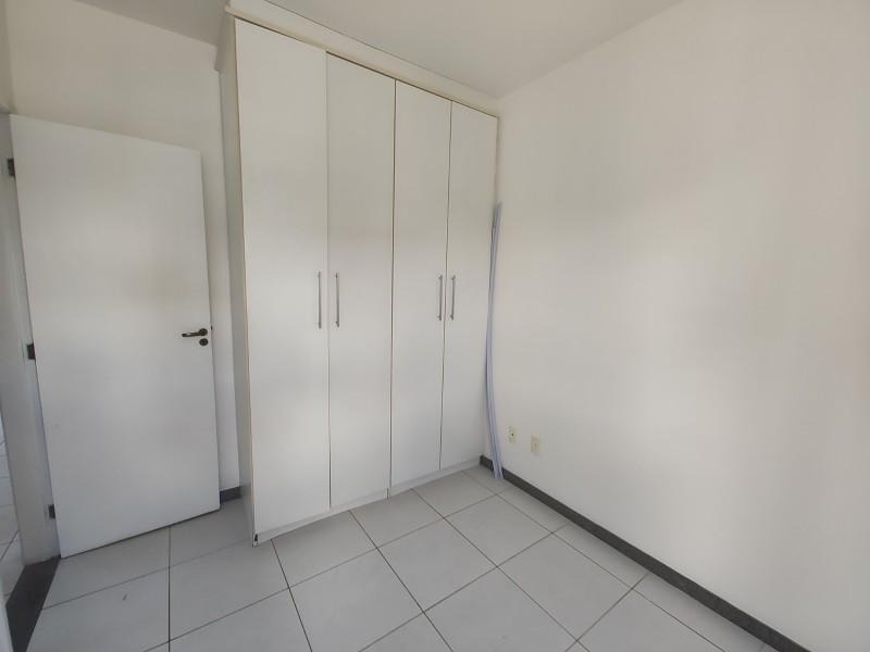 Apartamento à venda com 2 quartos, 65m² - Foto 5