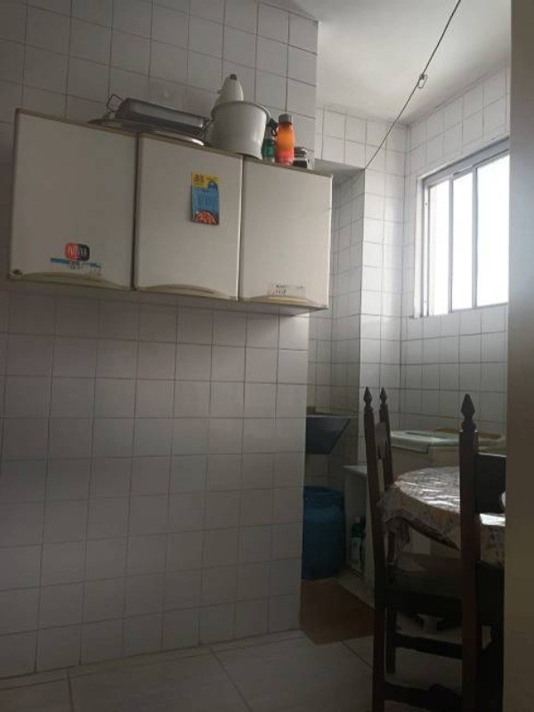 Apartamento à venda com 2 quartos, 75m² - Foto 9