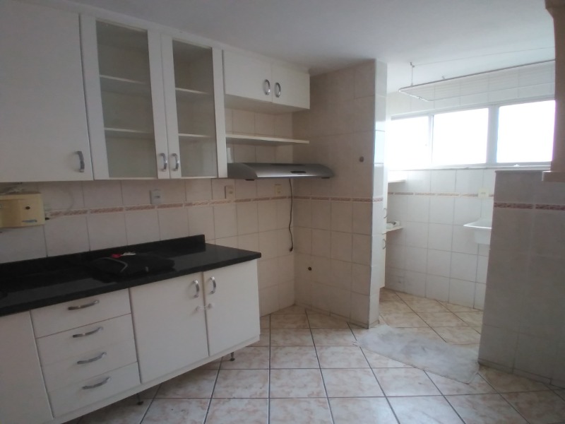 Apartamento à venda com 3 quartos, 70m² - Foto 10