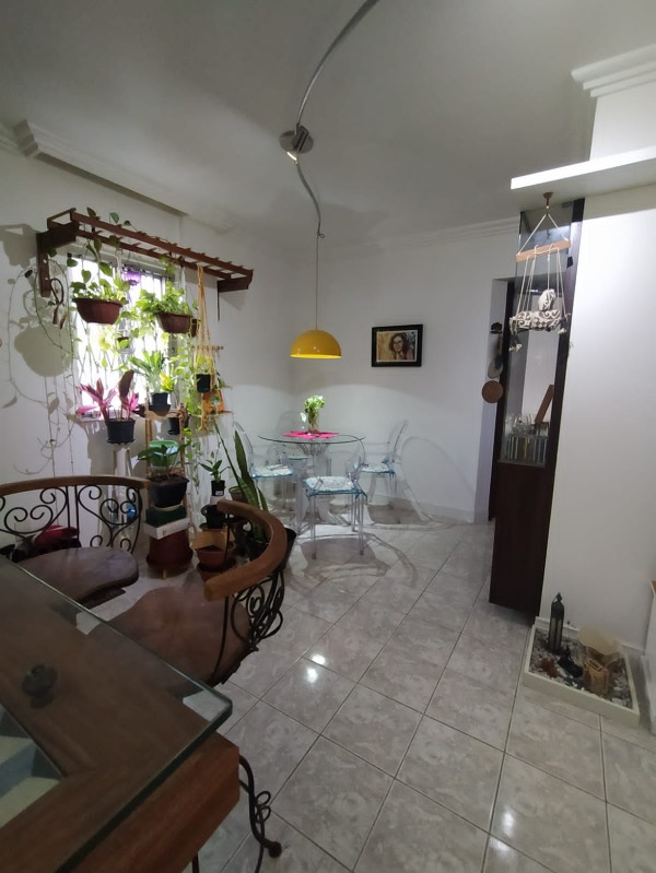 Apartamento à venda com 2 quartos, 57m² - Foto 1