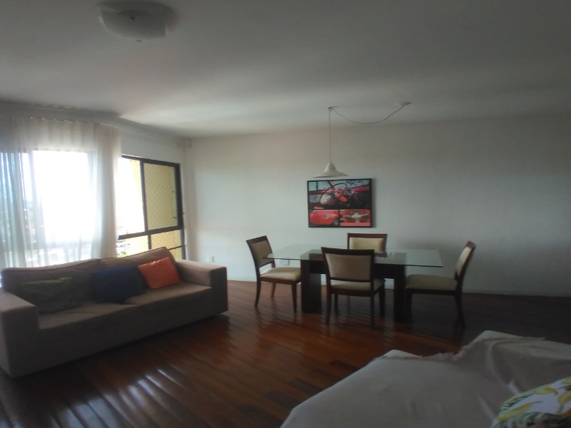 Apartamento à venda com 3 quartos, 100m² - Foto 1