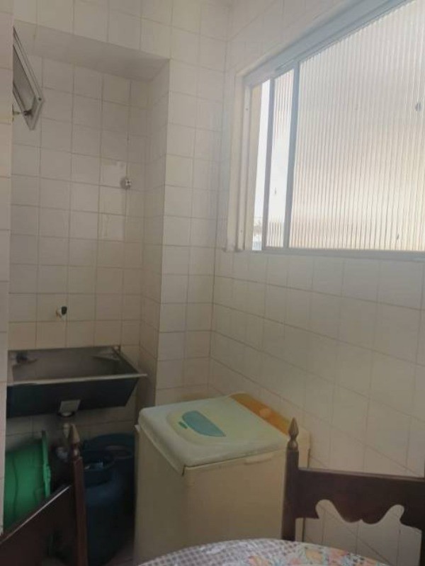 Apartamento à venda com 2 quartos, 75m² - Foto 10