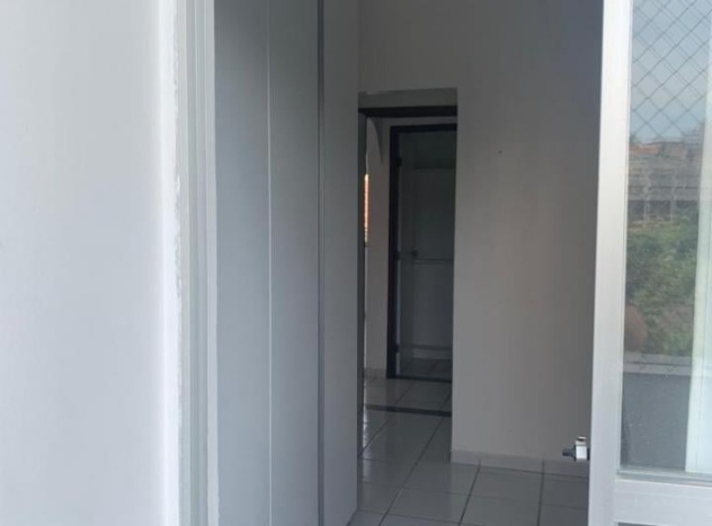 Apartamento à venda com 2 quartos, 80m² - Foto 14