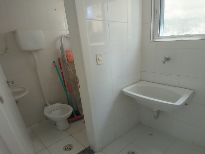 Apartamento à venda com 2 quartos, 67m² - Foto 12