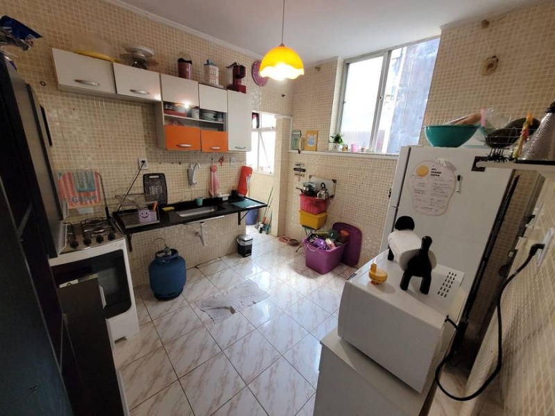 Apartamento à venda com 2 quartos, 80m² - Foto 13